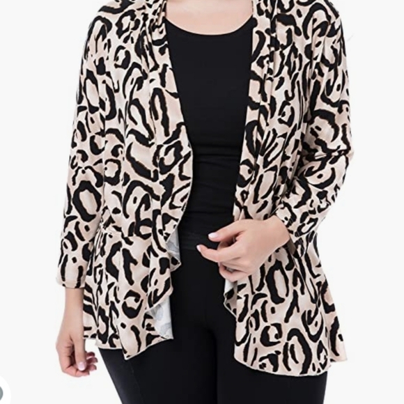 Boutique Jackets & Blazers - ⭐️40% Off⭐️ Leopard Print Open Cardigan